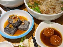 -呷佬·长沙手工米粉(金沙江路店)