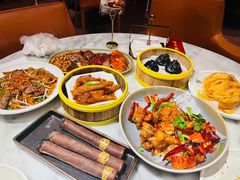 -蝴蝶里·粤菜·点心(滨江龙湖店)