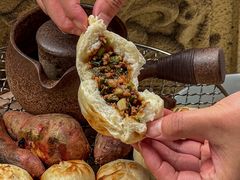 -李与白包子铺(桐梓林店)