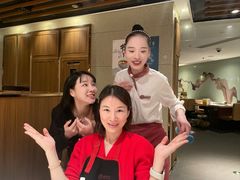 -海底捞火锅鲜切牛肉主题店(长寿路店)