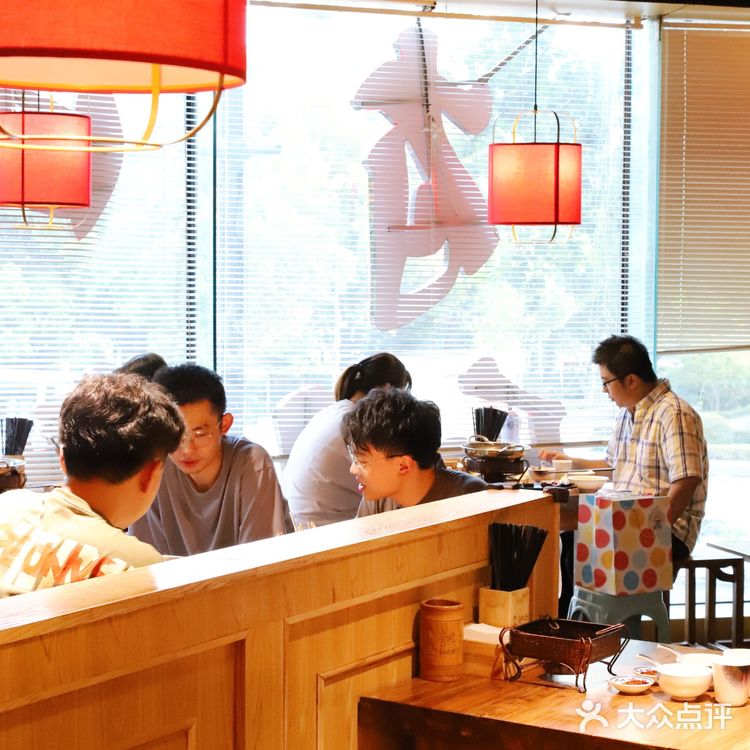 打卡魔都正宗乐山美食排队王!