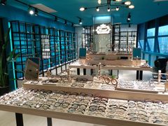 -Trend1881视光·蔡司视觉(领展广场店)