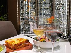 -wineapp葡萄酒餐吧(外滩金融中心店)