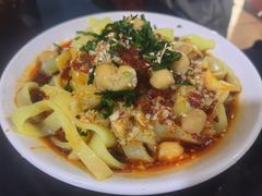 -烤肉小伙烤肉店