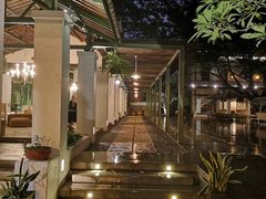 -喜洲吧·江畔老船厂·庭院餐厅(喜临院店)