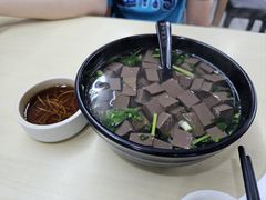 -莱莱小笼·乔艾