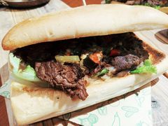 墨西哥风味牛小排配夏巴塔-魏斯理汉堡(西安沣东吾悦店)