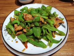 螺蛳椒小炒肉-东来菜馆•手抓海鲜家常菜•海鲜锅贴(鸽子窝店)