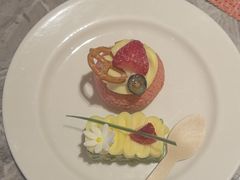 -松咖啡自助餐厅·松北香格里拉