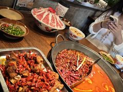 -萍姐火锅·公路夜市(武汉首店)