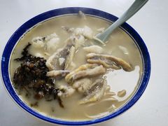 招牌黄鱼面-明呈黄鱼面馆(斜土路店)