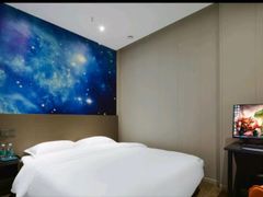 -即氪电竞酒店(五一广场IFS国金中心店)