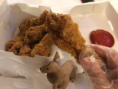 -BHC炸鸡(明洞总店)