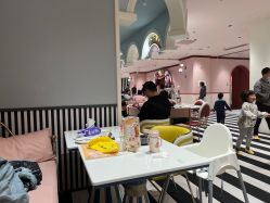 -奈尔宝家庭中心·亲子餐厅(北京东坝万达店)