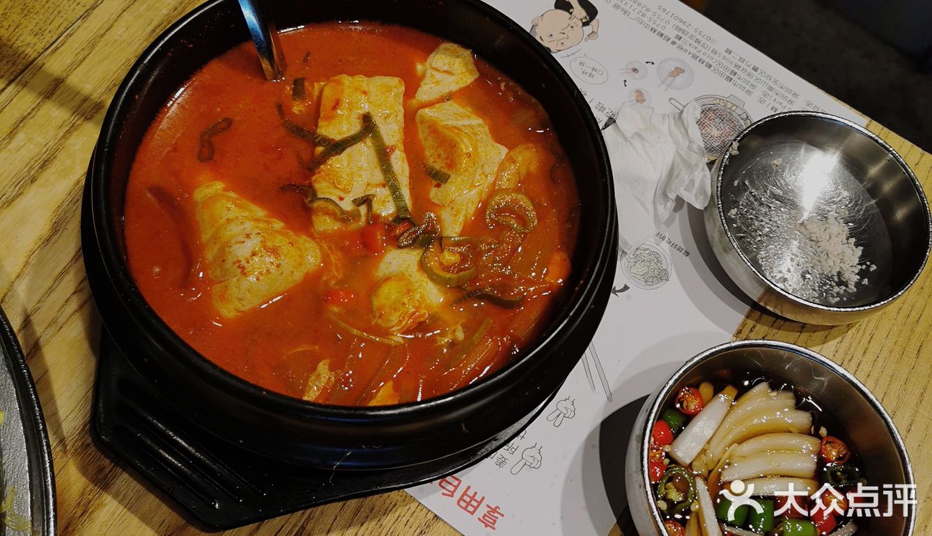 这么热的中午也是挡不住吃货的