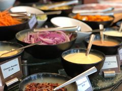 -圣丰索菲特·2 On 988 Café 自助餐厅