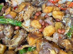 -老钟家烤羊排·敦伊阁清真餐厅胡羊焖饼