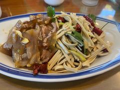 -鲁南仔·滕州炒鸡(经三路店)