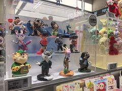 -泡泡玛特POPMART(黄岛新城吾悦店)