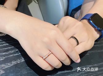 90后挑选的对戒，玫瑰金与黑金的碰撞王炸