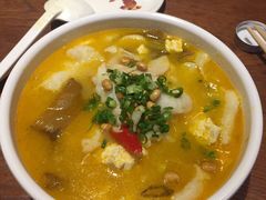 -渝是乎酸菜鱼(龙旗购物中心店)