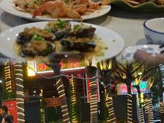 -三亚火车头万人海鲜广场