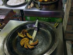 -老新隆牛肉锅贴(新街口店)