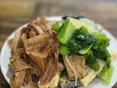 -赵氏牛肉罩火烧