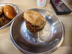 烧饼夹肘子肉-昌顺马记小吃店(昌盛园店)