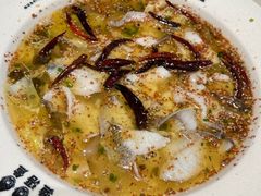 -渔语鱼酸菜鱼新川菜(来福士店)