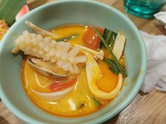 泰式传统冬阴功汤-迷你椰·泰式大排档(共康店)