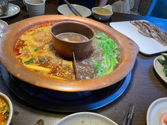 -滇釜火锅·能喝汤的火锅(车公庄店)
