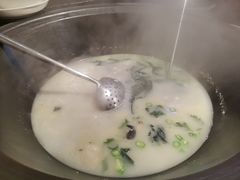 -陈大锅·岳阳鱼馆·地道岳阳菜(美食街店)