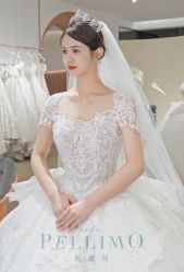 -派丽莫Pellimo原创设计婚纱品牌