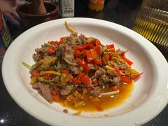 -川流不息·地道川菜·小龙虾(新松江路店)