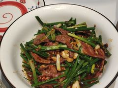 -费大厨辣椒炒肉(高铁吾悦广场店)