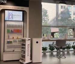 -变画·发型STUDIO