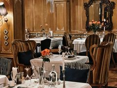 -火车头法国西餐厅