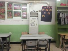 大堂-做了不起的80后