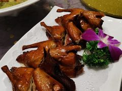 石岐乳鸽-轩记海鲜餐厅·四十五年老字号·经典粤菜(西区彩虹店)