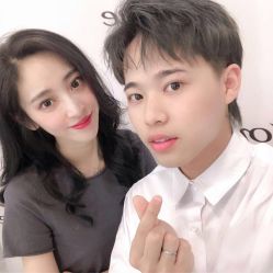 -AYO SALON