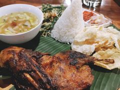 -Pundi Pundi Restaurant