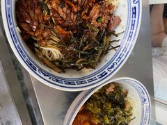 葱油辣酱咸菜拌面-大时代美食面馆