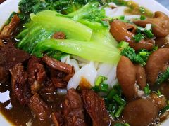 大碗猪肠拼牛腩细面-珍珍小食店(西华路店)