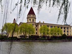 -上海外国语大学(虹口校区)