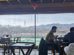 窗边大厅-那家山城(樱桃园店)