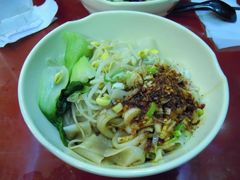 油泼扯面-陕味食族油泼面·小炒盖码面(双榆树店)