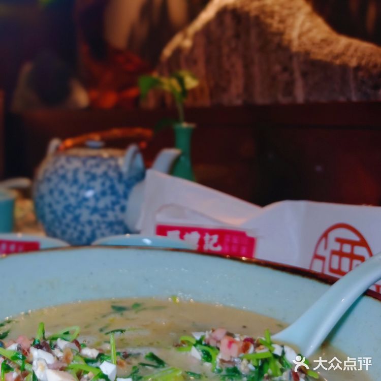 蜀谭记就是上海正宗盐帮川菜,没毛病