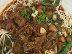 -犟一碗双椒鸡面(得意世界店)