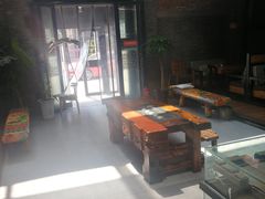 -苹果树下艺术餐厅(宋庄店)